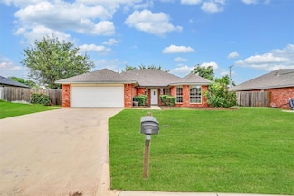 1101 Wendy Ln, Altus, OK 73521