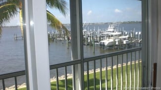 3941 NE Breakwater Dr, Jensen Beach, FL 34957