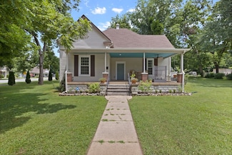 114 1st Ave, Mount Pleasant, TN 38474