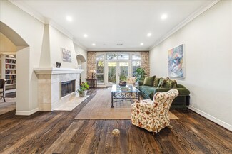 2907 W Lane Dr, Houston, TX 77027