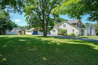 16 Dewey St, Leominster, MA 01453