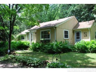 8336 8336 Spring Lake Rd, Mounds View, MN 55112