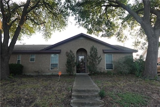 5919 Stratford Dr, Waco, TX 76710