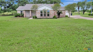 1121 S Wells St, Edna, TX 77957