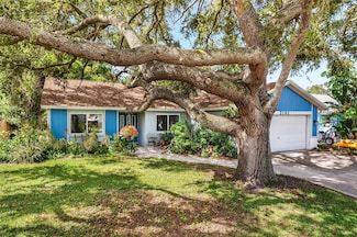 2161 Cypress Point Dr N, Clearwater, FL 33763