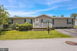 426 Cedar Ln, Birdsboro, PA 19508