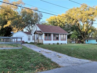 13006 E Silver Ln, Independence, MO 64050