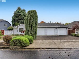 11370 SW Clifford St, Beaverton, OR 97008