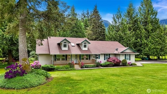 8368 Birdsview Meadows Ln, Concrete, WA 98237