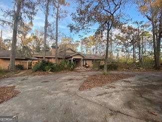 608 Pine Point Cir, Valdosta, GA 31602
