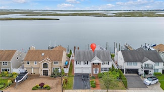 4059 Greentree Dr, Oceanside, NY 11572