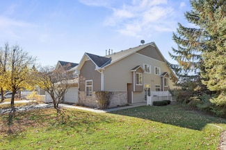 17914 Cobblestone Way, Eden Prairie, MN 55347