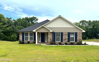7807 Mary McCoy Dr, Horn Lake, MS 38637