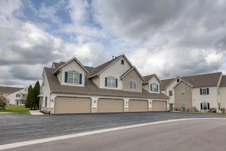 1106 Stratford Ct Unit 102, Racine, WI 53406