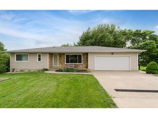 1267 Curtis Bridge Rd NE, Swisher, IA 52338