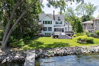 44 Burrows Rd, Madison, WI 53704