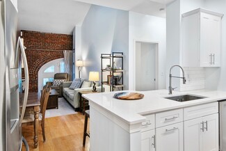106 13th St Unit 225, Boston, MA 02129
