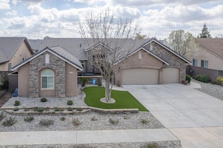 2830 Mesa Ave, Clovis, CA 93611