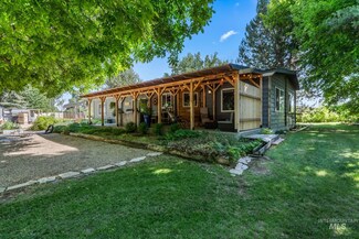 3000 E Lewis Ln, Nampa, ID 83686