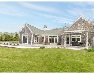 28 Grinnell Rd, South Dartmouth, MA 02748