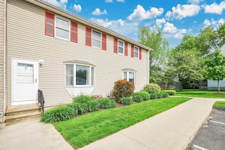 200 Lambert Terrace Unit 41, Chicopee, MA 01020