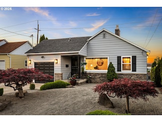3555 NE Lombard Ct, Portland, OR 97211
