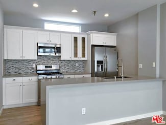 10560 Santa Monica Blvd Unit 205, Los Angeles, CA 90025