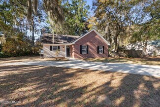 5 Humbolt Cir, Beaufort, SC 29907
