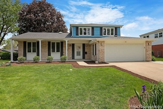 2349 Greenwood Rd, Glenview, IL 60026