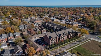 74 Pointe Park Place Unit 311, Grosse Pointe Park, MI 48230