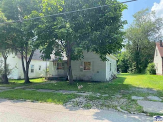 26 S McCammon St, Sullivan, IN 47882