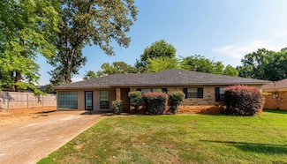 1101 Russell Dr, Whitehouse, TX 75791
