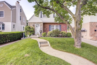 163-28 15th Dr, Flushing, NY 11357