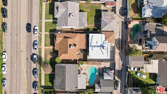 8022 Louise Ave, Northridge, CA 91325