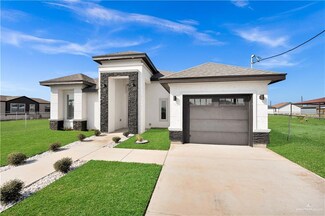 7115 Playa Del Rey Dr, Edinburg, TX 78542