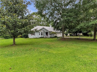 104 Blue Holly Dr NE, Calhoun, GA 30701