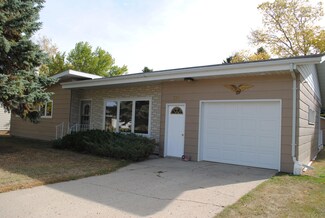 519 Harvey Ave, Harvey, ND 58341