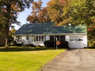 30 Doris Park Dr, Constantia, NY 13044