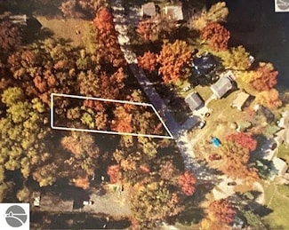 6875 W Shore Dr Unit 108, Weidman, MI 48893