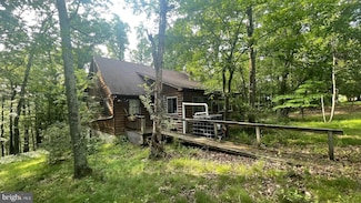 807 Feller Dr, Levels, WV 25431