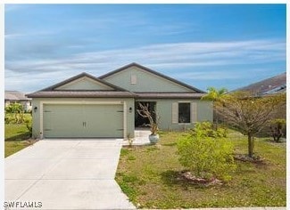 747 Center Lake St, Lehigh Acres, FL 33974