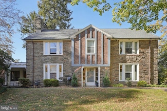 7914 Whitewood Rd, Elkins Park, PA 19027