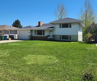 1427 Big Horn Ave, Sheridan, WY 82801