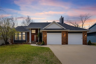 3311 Riverside Dr NE, Cedar Rapids, IA 52411
