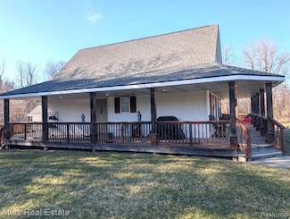 5210 S State Rd, Goodrich, MI 48438