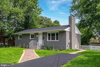 3911 Egan Dr, Fairfax, VA 22030