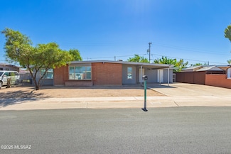 6742 E 45th St, Tucson, AZ 85730