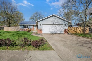 651 Flanders Ave, Bowling Green, OH 43402