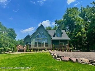 20 Brookhollow Ln, Windham, NY 12496