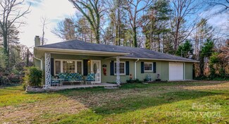 111 Timberland Dr, Hendersonville, NC 28792